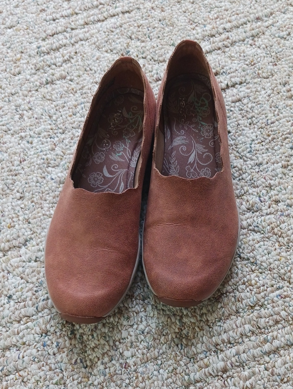 Skechers Seager Triple Ripple Chestnut / Tan Slip In Shoes ~ 9M ~ Pre-owned